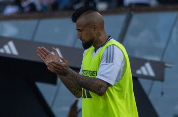 No se veía venir: el jugador de Colo Colo que está dejando en el olvido a Arturo Vidal