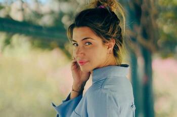 Disfrutando de las bellas playas: Francisca Merino comparte bellas fotografías de sus vacaciones familiares en Italia