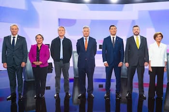Candidato presidencial cerró campaña con camiseta de Deportes Concepción y esta fue la recepción del público