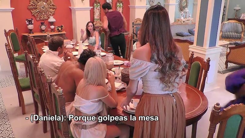 Los participantes tuvieron opiniones divididas con respecto a la pelea. Créditos: Canal13