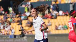 VIDEO | Defensora haitiana no podía creerlo: Alex Morgan le pidió intercambiar su camiseta