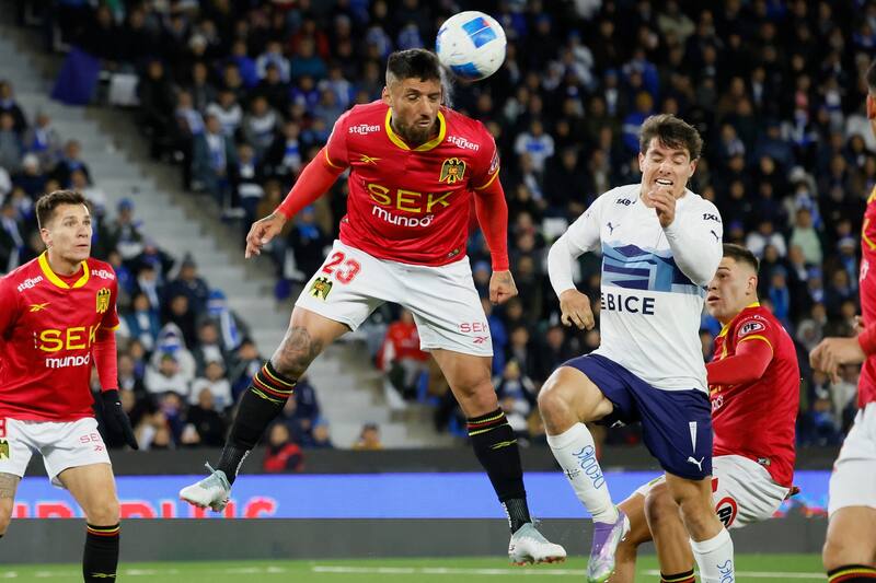 . El atacante hispano en un partido contra la UC. Foto: Agencia Aton.