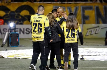 “Estoy muy orgulloso de ti”: Hijos de Humberto Suazo le dedican emotivas palabras en su despedida de las canchas