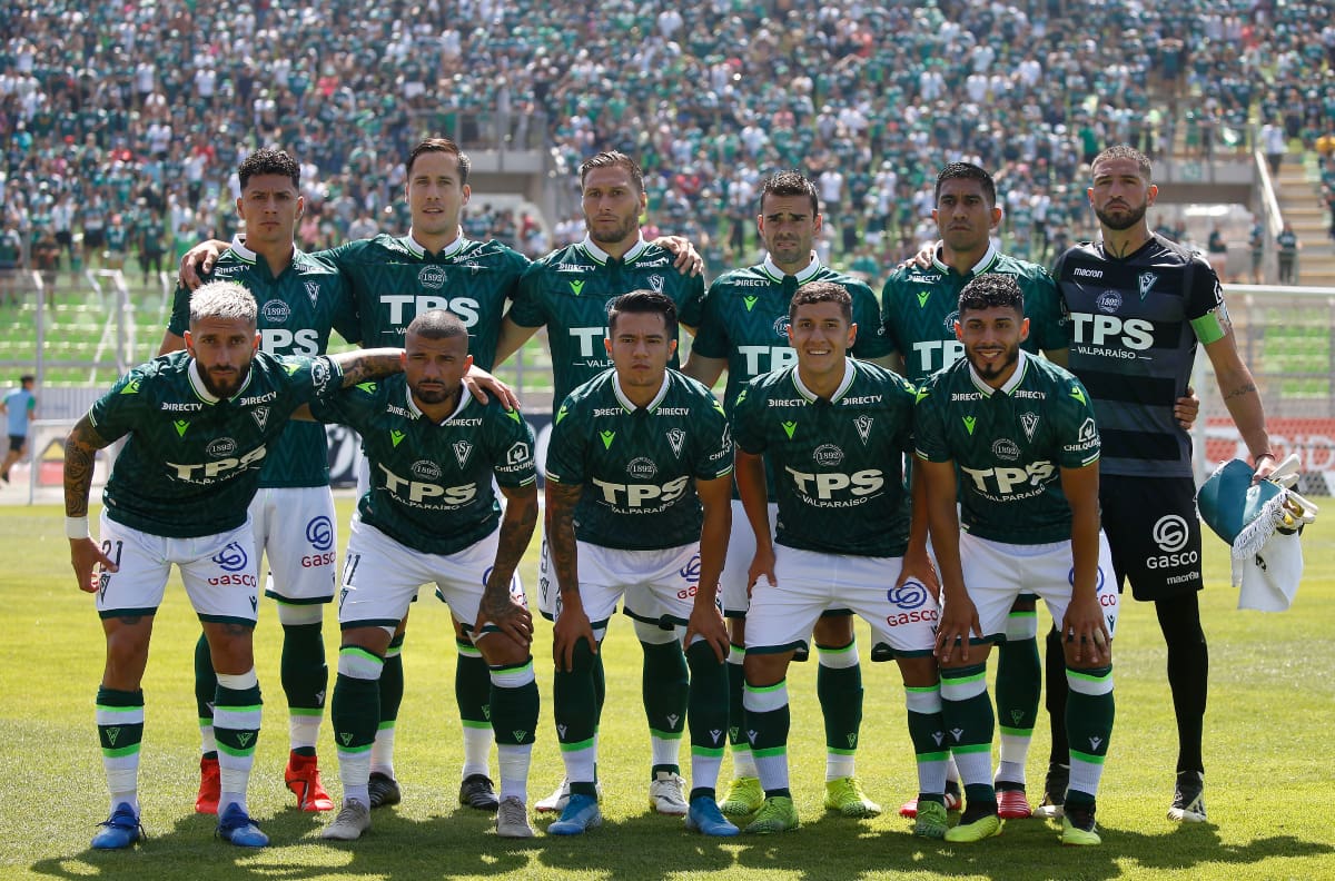 Santiago Wanderers inició campaña para que hinchas elijan el uniforme del 2021