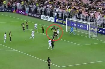 VIDEO | ¿Se quiere ir? Karim Benzema marcó insólito autogol en la Champions League Asiática