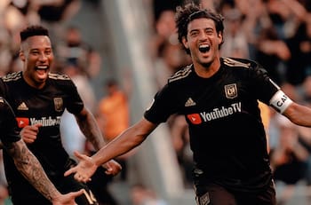 Carlos Vela escogió a Claudio Bravo como su portero ideal