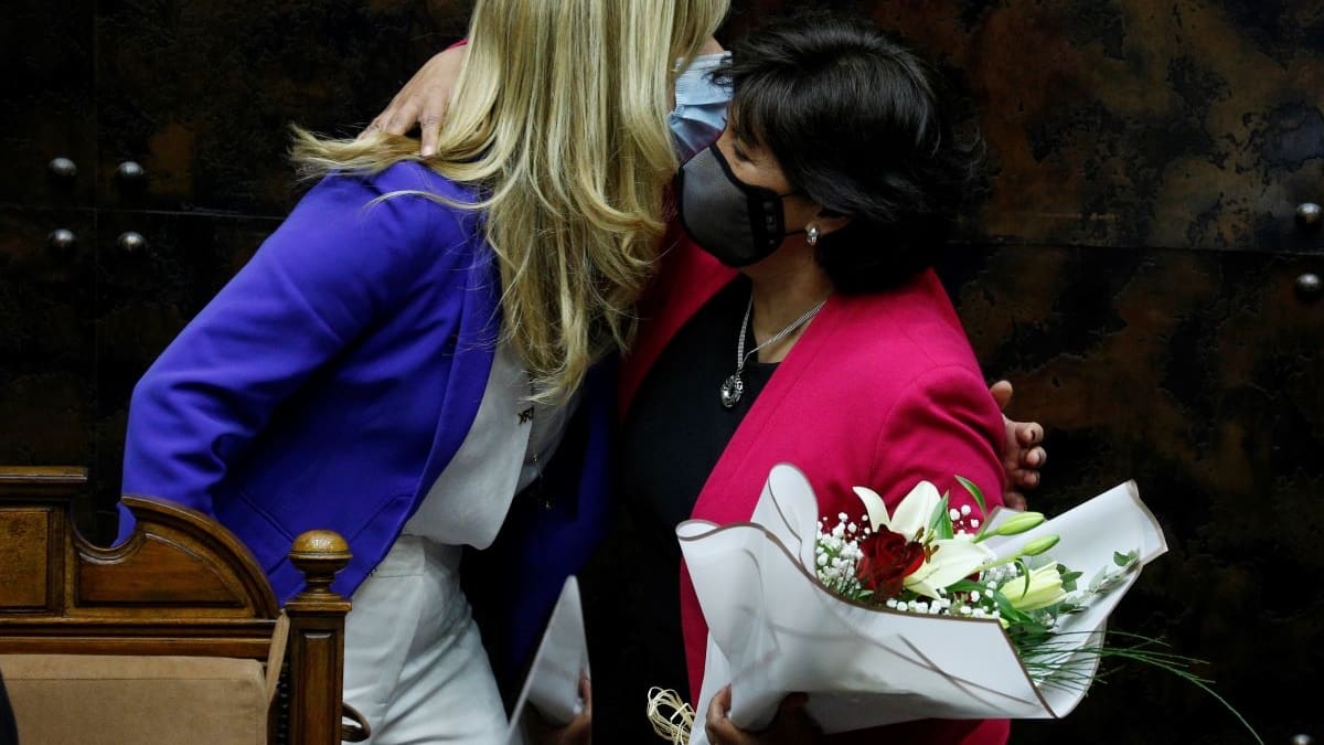 Ximena Rincón fue proclamada como nueva presidenta del Senado