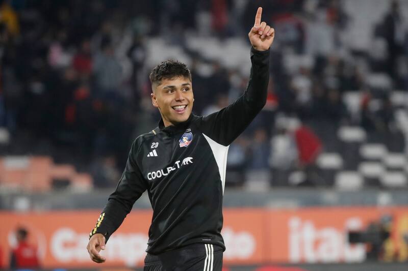El delantero de 20 años sueña con volver a Colo Colo. Foto: Agencia ATON.
