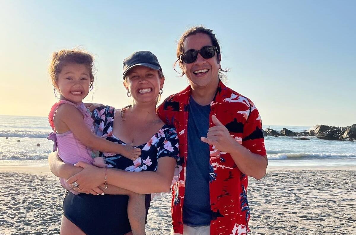 "El cielo brilla como el agua”: Fernando Godoy mostró la tierna improvisación que hizo su hija para su pequeño hermanito