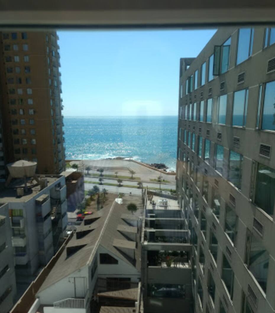 Vista desde el Hotel Ibis Antofagasta. Créditos: Juan Martín vía Google Maps.