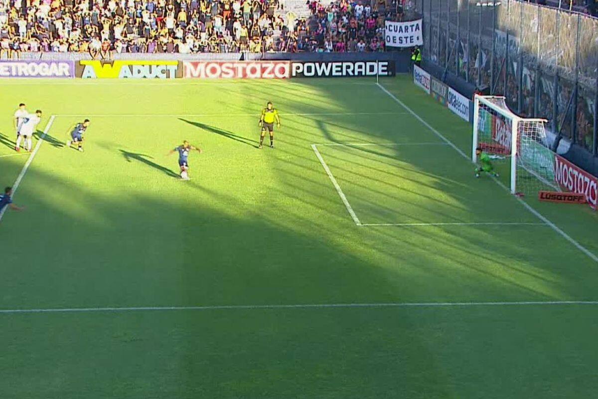 ¡Insólito! La obsesión de Jorge Almirón protagonizó el blooper de la fecha en el fútbol argentino ¡Insólito! La obsesión de Jorge Almirón protagonizó el blooper de la fecha en el fútbol argentino
