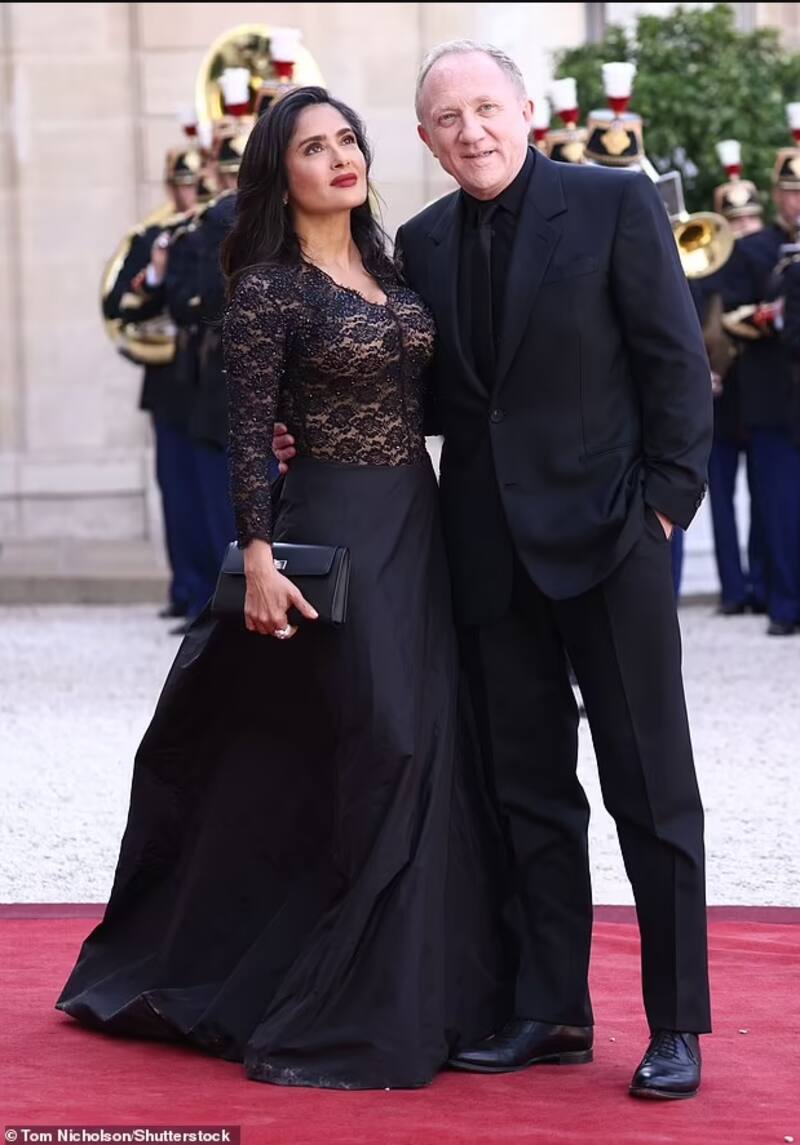 Salma Hayek y su esposo en lujoso evento de estado