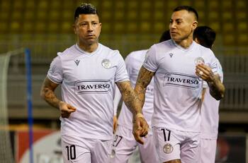 “Está esperando el llamado de la U; es hincha del club y quiere lograr cosas importantes”