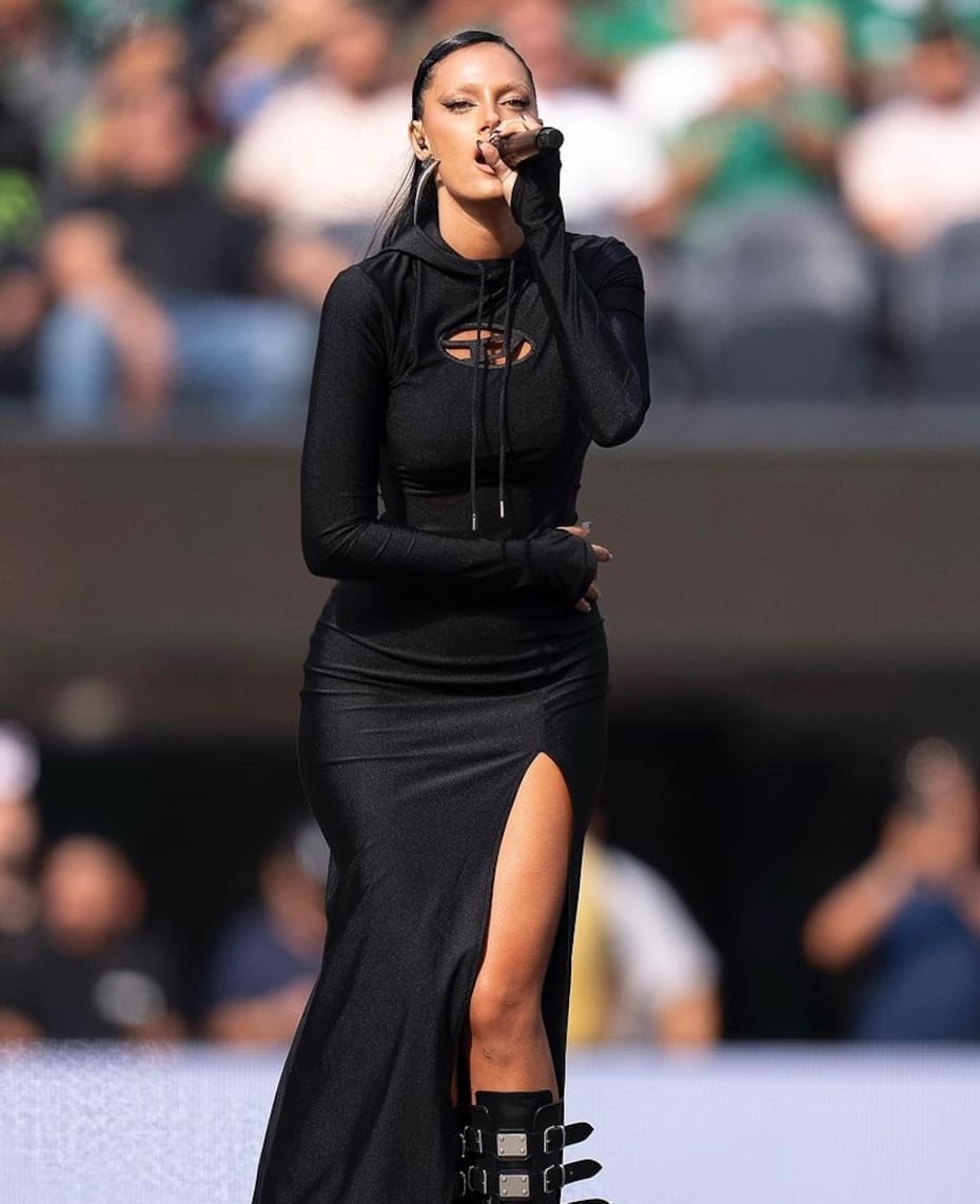 Oriana Sabatini en una de sus presentaciones en vivo. Foto: Instagram.