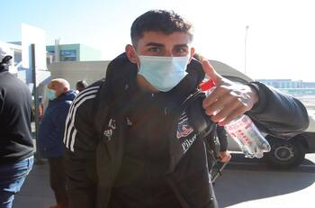 VIDEO| Con 2 figuras menos: Colo Colo emprendió rumbo a Argentina de cara a la Intertemporada