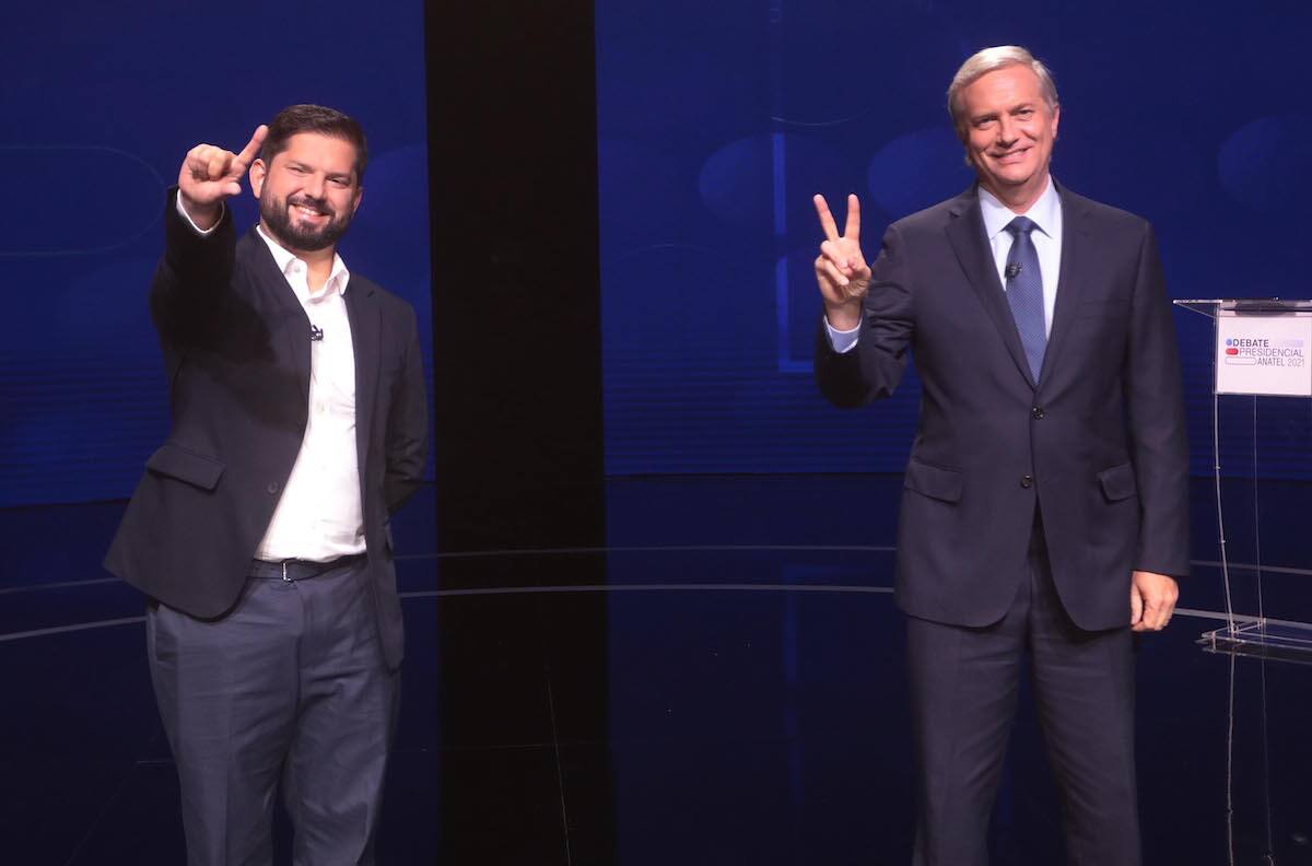 Los memes que dejó el último debate presidencial entre Gabriel Boric y José Antonio Kast