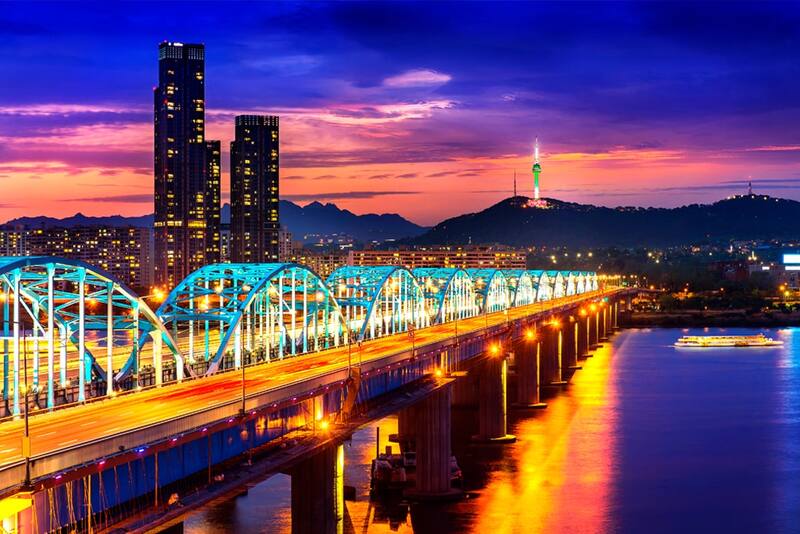 Seúl, capital de Corea del Sur, es uno de los lugares que puedes conocer si obtienes la Visa Working Holiday.