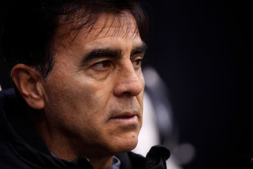 El exentrenador de Colo Colo vive unos de sus mejores momentos profesionales de su carrera en Vélez Sarsfield. Pero también en lo personal, cerca de su familia.