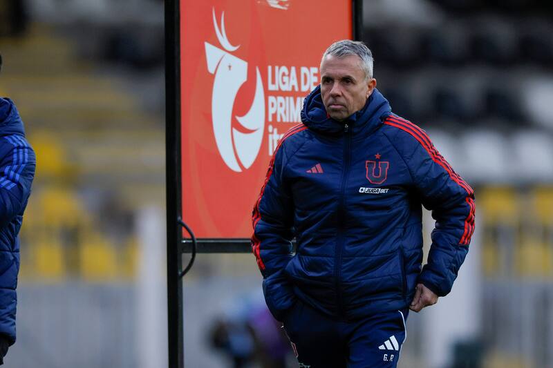 El entrenador de Universidad de Chile Gustavo Alvarez.