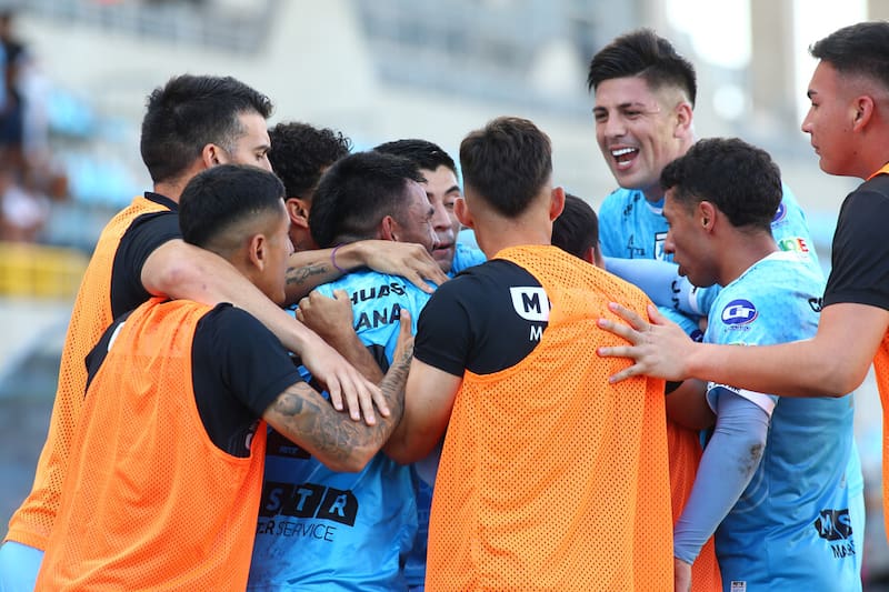 Deportes Iquique accedió a la final de la Liguilla de Primera B. Foto: Aton.