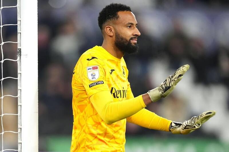 destaca en el Swansea City. Foto: @lawrencev93