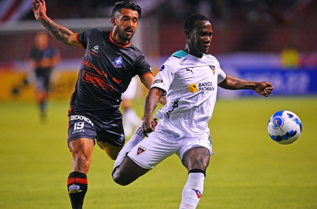 Deportes Antofagasta perdió por goleada en Ecuador y queda con un pie fuera de la Copa Sudamericana