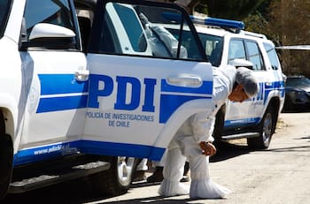 Intentaron trasladar el cuerpo: Padres del sospechoso de femicidio en Maipú fueron detenidos