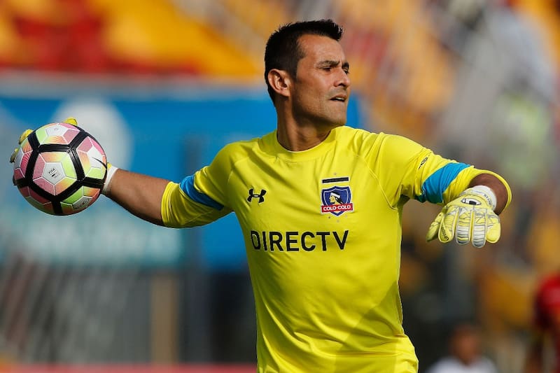 en su paso por Colo Colo. Foto: Aton.