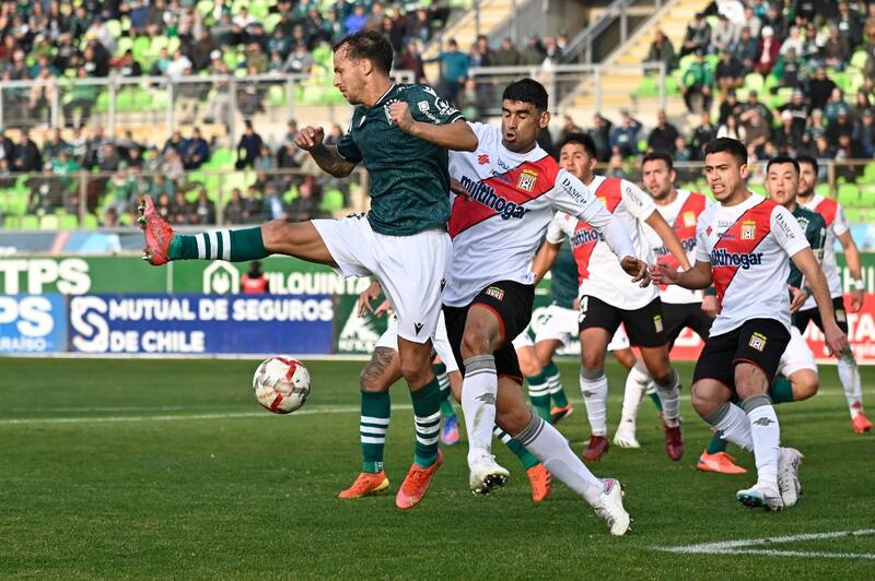la pasa mal en la Primera B del fútbol chileno. Foto: Agencia Aton.