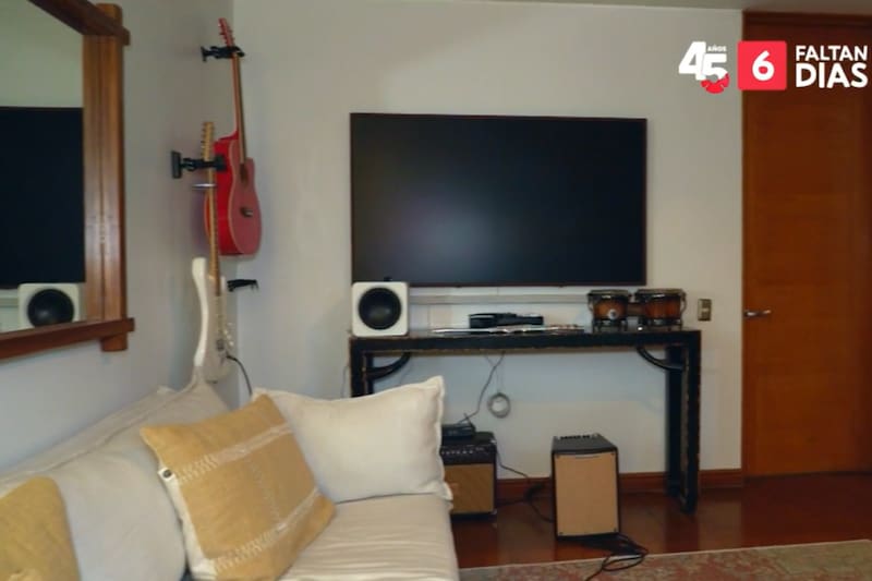 La sala de música de la hija de Pepa Hoffman, Clarita.