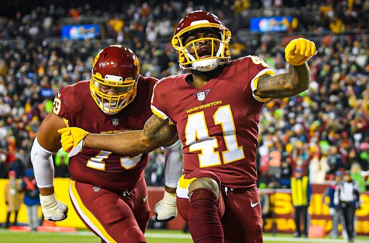 Tercer triunfo seguido para Sammis Reyes en la NFL y Washington se ilusiona con los playoffs
