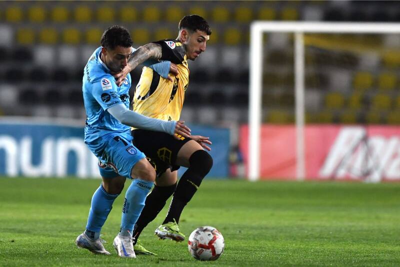 Deportes Iquique y Coquimbo Unido (en imagen de archivo del torneo pasado) son los encargados de abrir el telón de la Primera División 2025. Foto: Agencia Aton.