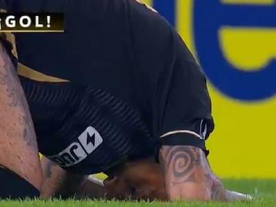 Hasta el King sintió el golpe: la fuerte imagen de Arturo Vidal tras el tercer gol de Racing