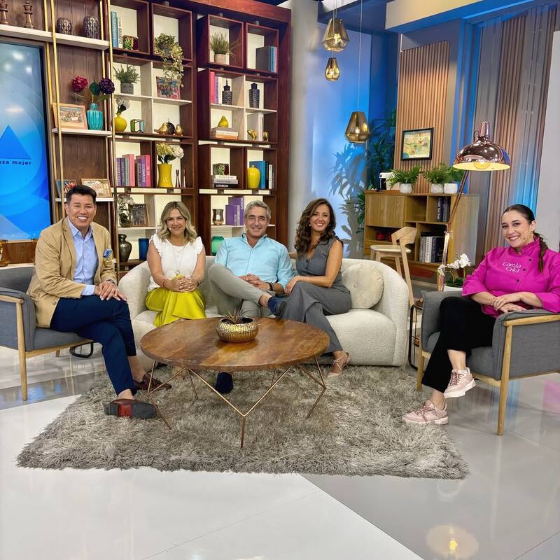 El panel debatió sobre el look de la esposa de Donald Trump. Créditos: Instagram.