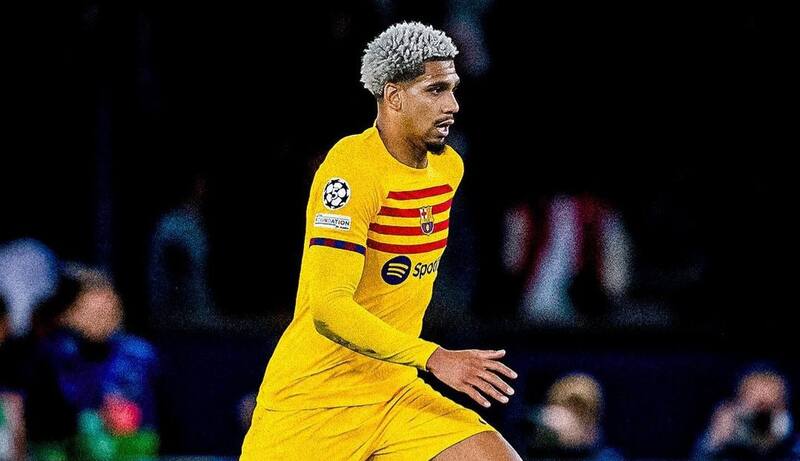 El uruguayo estará fuera por lesión hasta diciembre. Créditos: @ronaldaraujo_4.