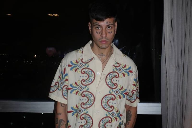 compartió su lucha contra las adicciones que lo tuvieron cerca de la muerte. Créditos: Instagram.