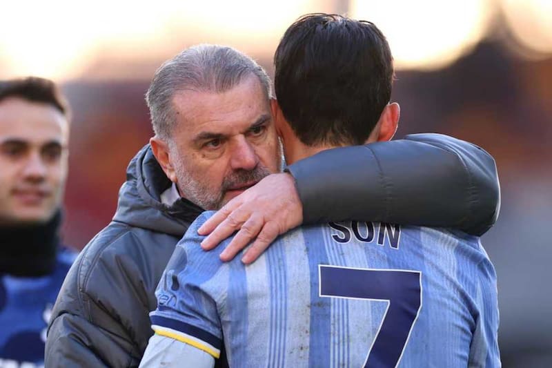 El técnico vive una dispar realidad a horas de la final.