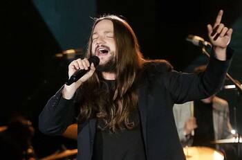 Nano Stern y campaña UDI con frase de Víctor Jara: "Fueron ellos mismos quienes lo asesinaron"