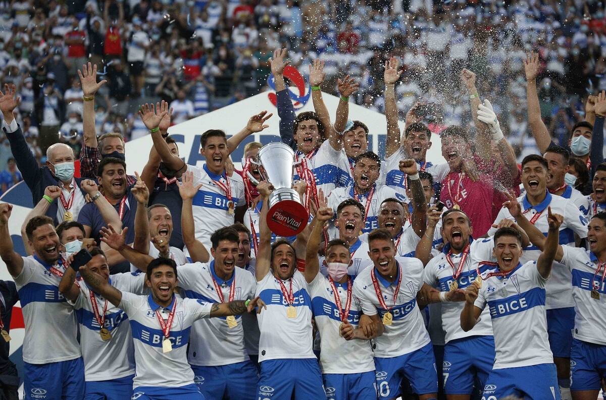 Chapa Fuenzalida le mandó un recado a Colo Colo: "Digan lo que quieran, nadie nos iguala"