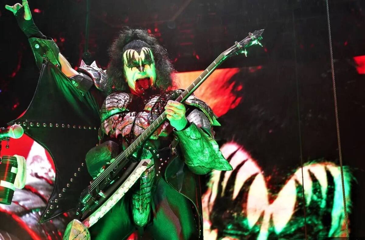 Kiss suspende cuatro fechas de su gira: Gene Simmons, bajista de la banda, dio positivo por Covid-19