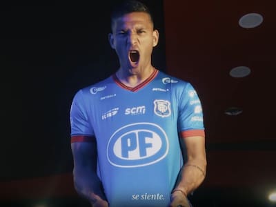 Rangers de Talca presentó su camiseta alternativa homenajeando al Rangers de Glasgow