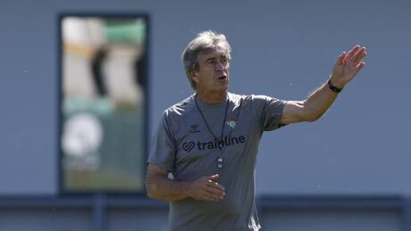 “Tenemos plena confianza en Pellegrini, esperamos que siga en el Betis muchos años más”