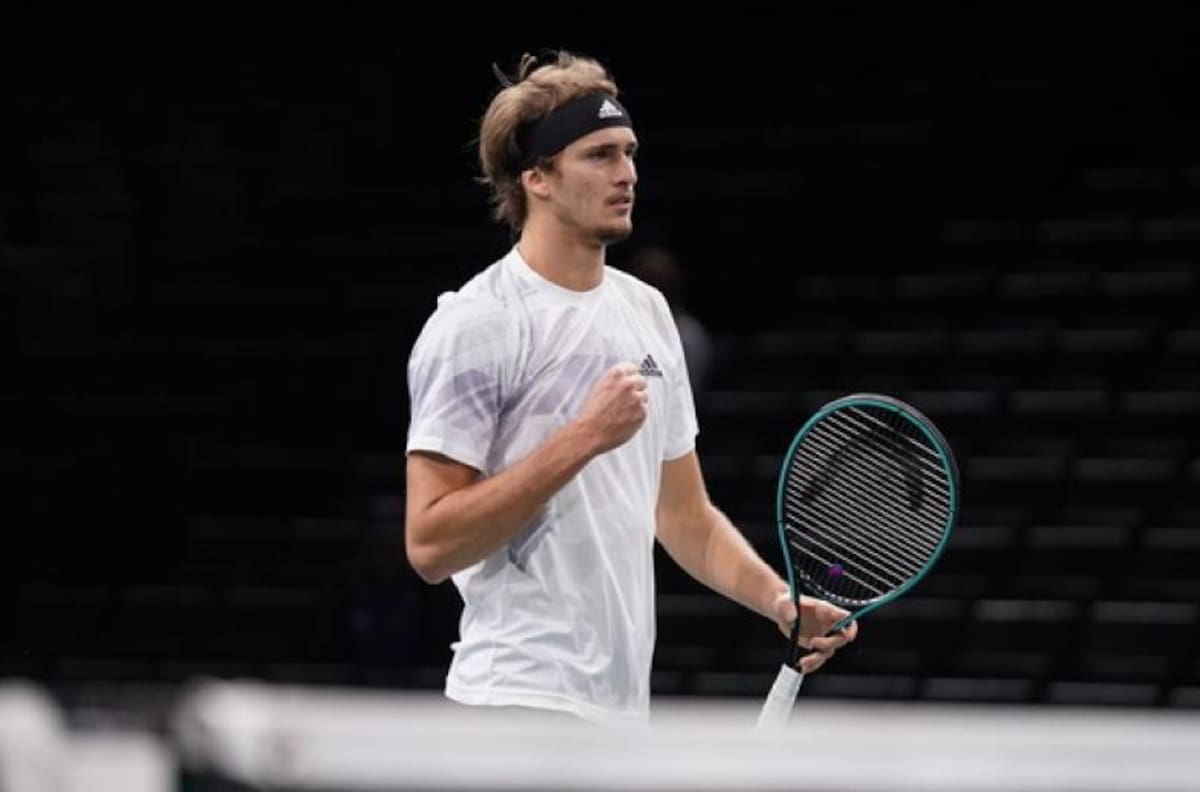Alexander Zverev derrotó a Adrian Mannarino y se instaló en cuartos de final del Masters de París