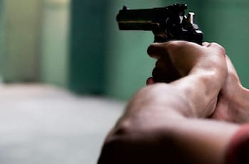 Asaltaron ferretería y al escapar dando disparos mataron de forma accidental a uno de sus cómplices