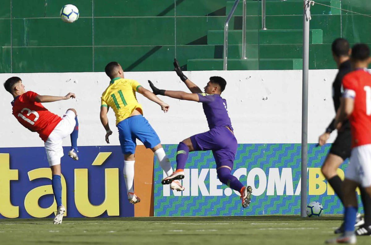 Así fue el descuento de Chile en la derrota en partido amistoso ante Brasil