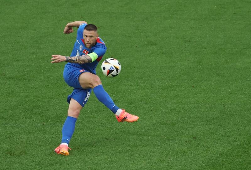 Milan Skriniar, capitán y figura de Eslovaquia. EFE