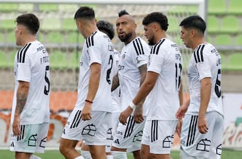 Varios cambios: la formación de Colo Colo para enfrentar a Everton en el Estadio Monumental