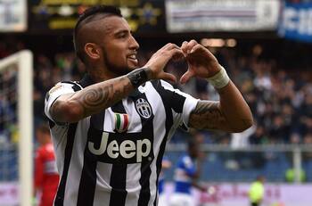 No lo olvidan: Comparan al nuevo refuerzo de la Juventus con la "mejor versión" de Arturo Vidal