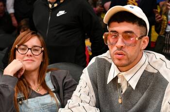 Bad Bunny dio románticos detalles de su relación con Gabriela Berlingeri