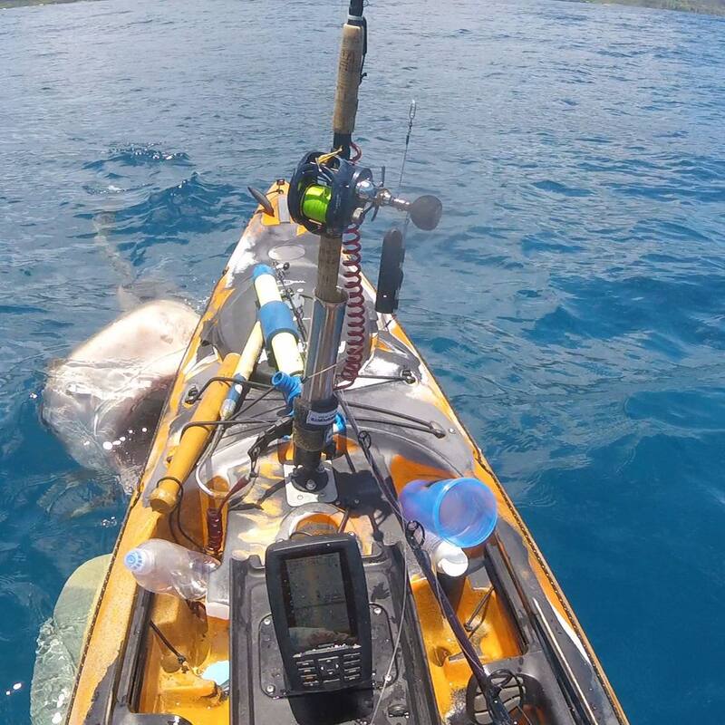 El hombre subió el video a su canal de YouTube. Créditos: @hawaiinearshorefishing